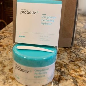 Proactiv Complexion Perfecting Hydrator